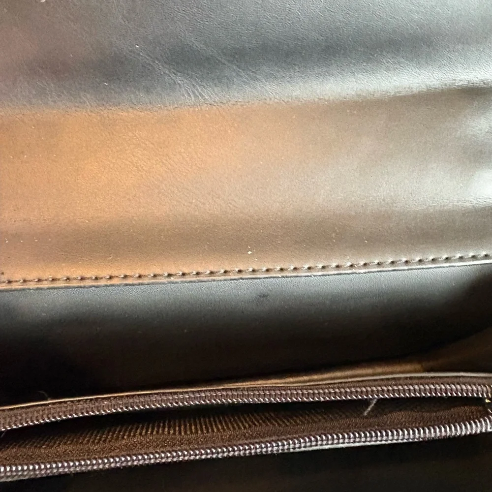 Purse - Picture 5 of 6